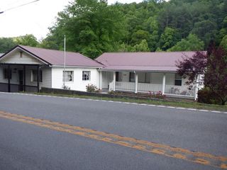165 Letcher Ave Whitesburg Ky 41858 Trulia