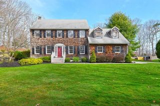 7 Russell Drive, Wading River, NY 11792