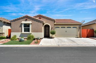 2153 Lombard Ln, Clovis, CA 93619