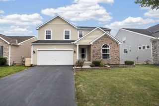 299 Dovetail Dr, Lewis Center, OH 43035