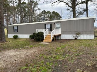 1196 Pony Farm Rd, Jacksonville, NC 28540