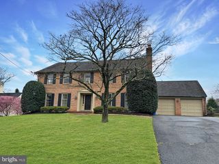 10011 Kendale Rd, Rockville, MD 20854