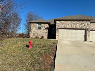 1908 S  18th Ave #A, Ozark, MO 65721