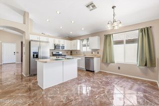 8289 S  Bainbridge Rd, Tucson, AZ 85747