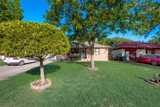 724 Holcomb Rd, Dallas, TX 75217