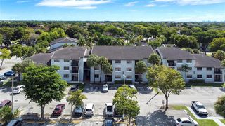7090 NW 179th St #109, Hialeah, FL 33015