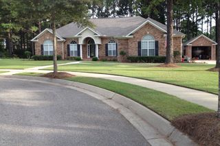 102 Culloden Ct, Dothan, AL 36305