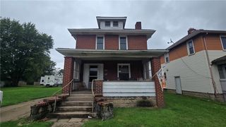 686 Stambaugh Ave, Sharon, PA 16146