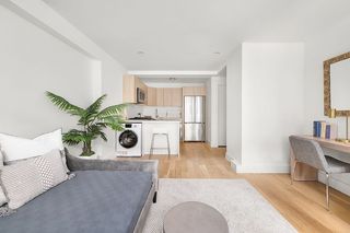93 Waverly Ave #1F, Brooklyn, NY 11205