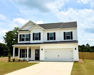 101 Burberry Cir, Greenwood, SC 29646