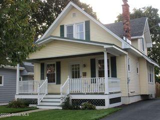 1156 Sumner Ave, Schenectady, NY 12309
