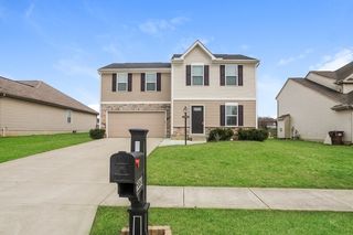 5868 Anne Marie Dr, Morrow, OH 45152