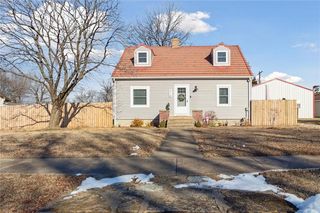 310 W  Neosho Ave, Thayer, KS 66776