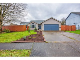 146 Westminster Dr, Kelso, WA 98626