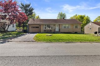 3606 S  Pleasant St, Independence, MO 64055