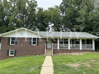 6 Greenleaf Dr SW, Rome, GA 30165