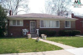 22110 Avon Rd, Oak Park, MI 48237