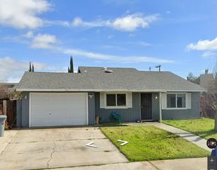 330 Kumquat Ave, Los Banos, CA 93635
