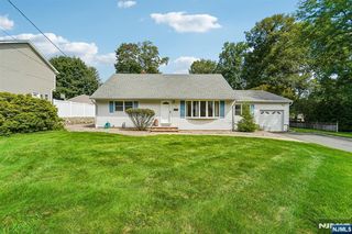 91 Alder Dr, Ramsey, NJ 07446