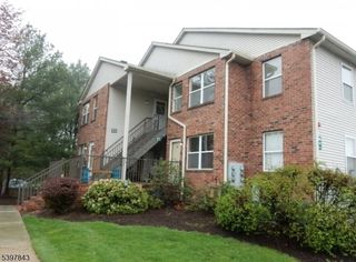 22 Millie Ln, East Hanover, NJ 07936