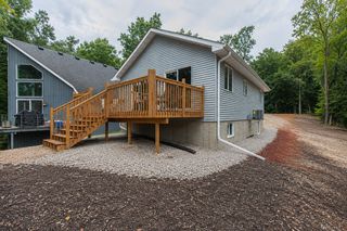 32 Magnolia Dr, Putnam, IL 61560