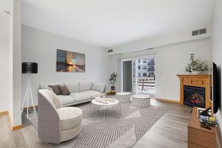 1341 Lake Dr W #B-104, Chanhassen, MN 55317