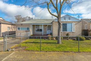237 N  7th Ave, Oakdale, CA 95361