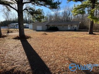 1685 County Road 301, Trinity, AL 35673