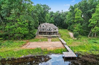 7805 Cougar Dr, Delton, MI 49046