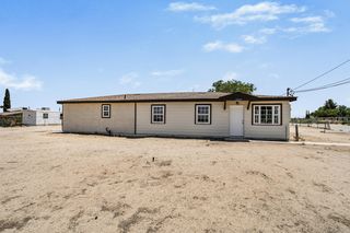 42604 7th St E, Lancaster, CA 93535
