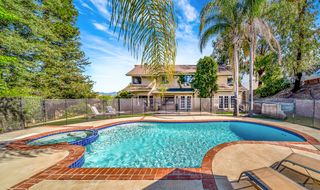 30425 Penrod Dr, Agoura Hills, CA 91301