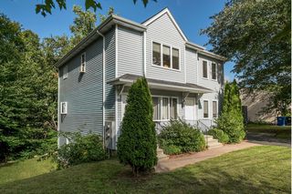121 Whittle St #B, Mystic, CT 06355
