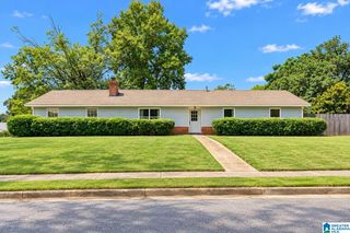 11410 Fairwood Ave, Northport, AL 35475