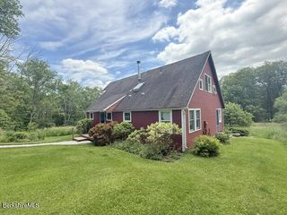 324 Oblong Rd, Williamstown, MA 01267