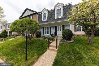 13492 Foxlease Ct, Herndon, VA 20171