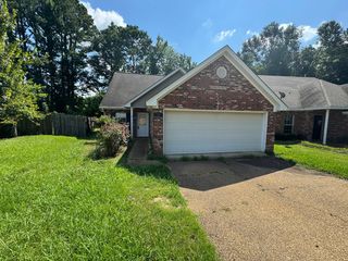 1215 Arbor Hill Dr, Brandon, MS 39042