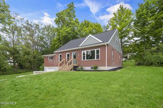 23 Cummings Street, Hoosick Falls, NY 12090