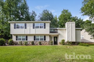 6583 Oakwood Dr, Douglasville, GA 30135