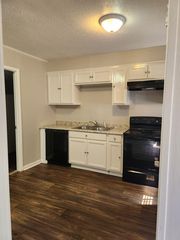 125 W  1st Ave #a1347c8c7, Crestview, FL 32536