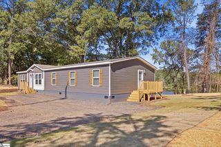 438 Berry Shoals Rd, Duncan, SC 29334
