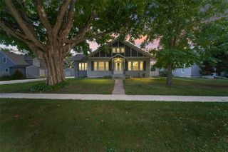 105 W  Rippey Ave, Baxter, IA 50028