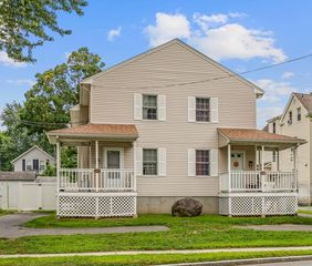 134 Main St, South Hadley, MA 01075