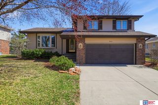 4940 S  73rd St, Lincoln, NE 68516