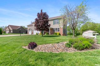 23353 Augusta Dr, Washington, IL 61571