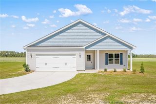 320 Carolina Church Rd, Saint Pauls, NC 28384