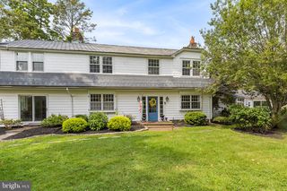 1451 Russell Rd, Paoli, PA 19301