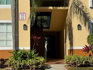 111 Yacht Club Way #107, Hypoluxo, FL 33462