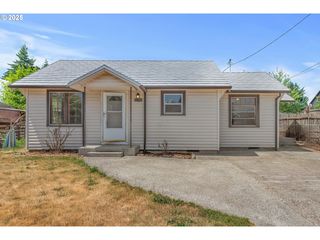 52765 NE 3rd St, Scappoose, OR 97056