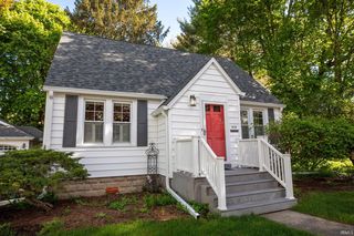 826 College Ave, Culver, IN 46511