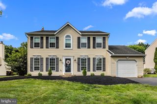 2162 Green Ridge Dr, Warrington, PA 18976